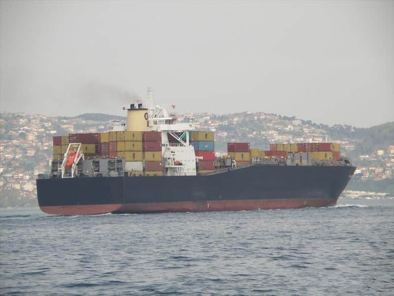 Container ship 1999 dwt 18779 Container ship 1999 dwt 18779