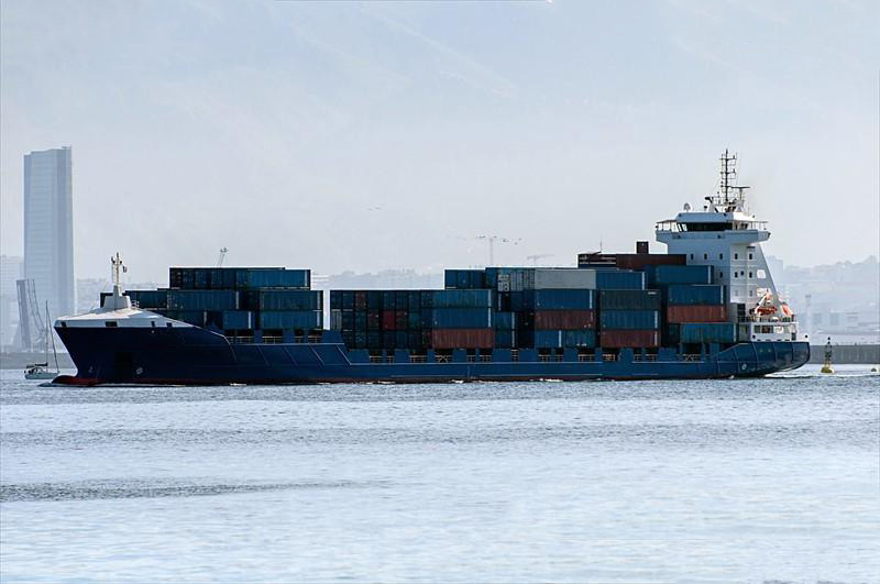 Container ship 2010 dwt 9299 Container ship 2010 dwt 9299