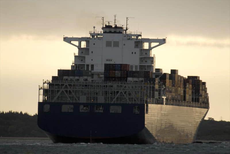 Container ship 2011 dwt 128550 Container ship 2011 dwt 128550
