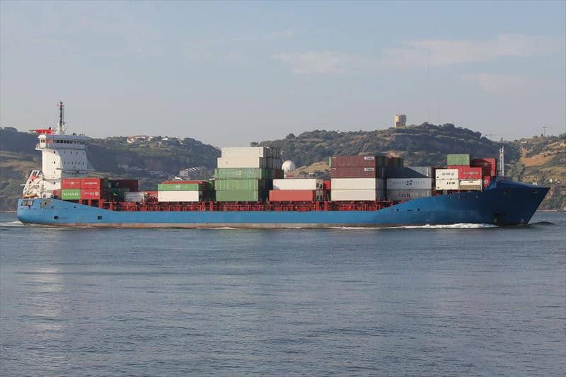Container ship 2011 dwt 13200 Container ship 2011 dwt 13200
