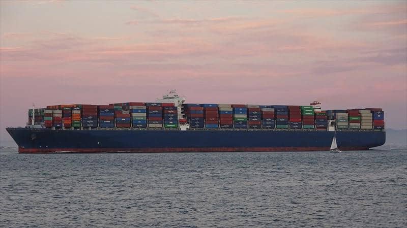 Container ship 2011 dwt 146112 Container ship 2011 dwt 146112